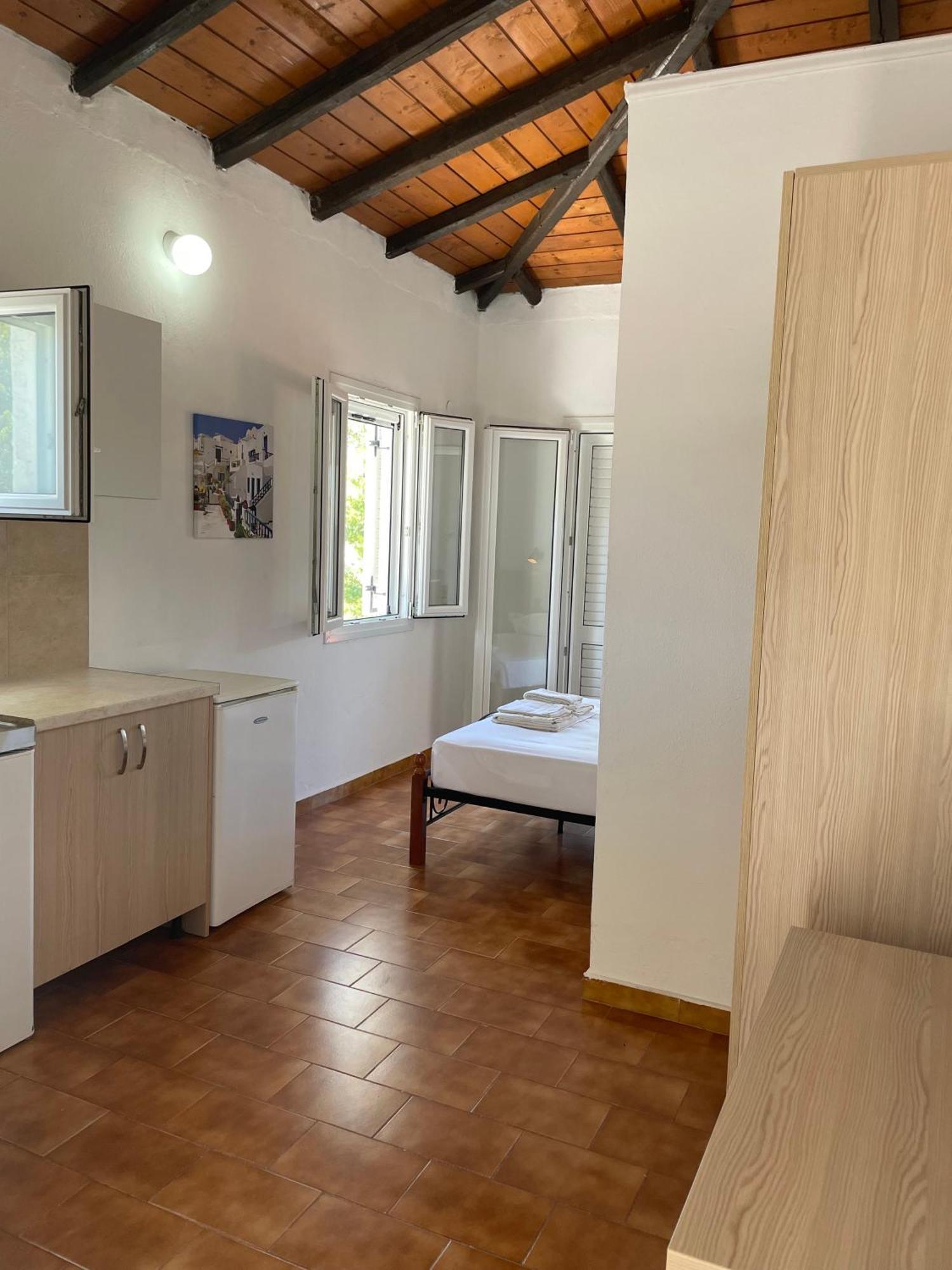 Villa Elpiniki Troulos Bagian luar foto